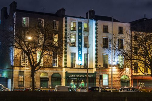 The Four Courts Hostel Dublin Extérieur photo