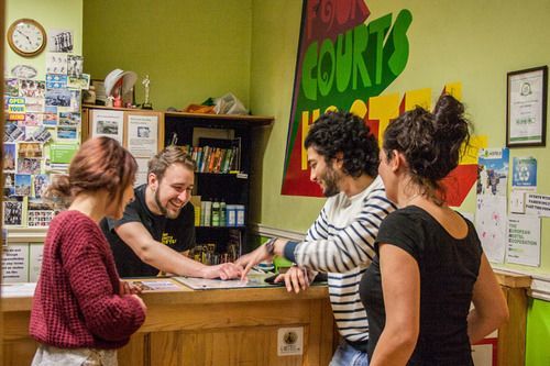 The Four Courts Hostel Dublin Extérieur photo